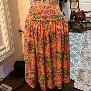 Women’s skirt.